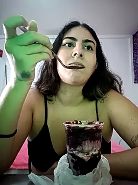 Snapshot of ApenasLys chatting on 11-03-25, 11:15 ApenasLys online show from 11-03-25, 11:15