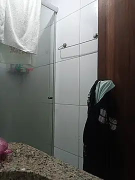 Snapshot of ApenasLys chatting on 12-04-25, 11:35 ApenasLys online show from 12-04-25, 11:35