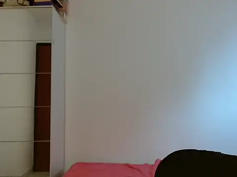 Snapshot of ApenasLys chatting on 04-13-26, 10:32 ApenasLys online show from 04-13-26, 10:32