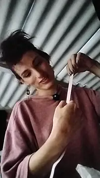 Moira-Hot online show from 11-12-25, 10:09