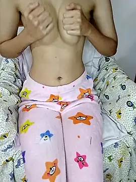 miss raavy online show from 02-16-26, 09:38