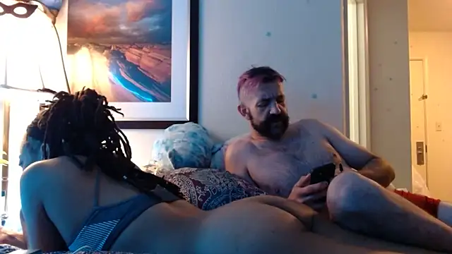 Longdongsilver 323 online show from 09-24-25, 09:01