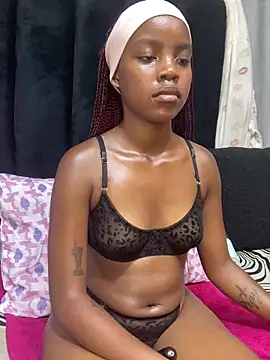 Littlebunny33 online show from 04-23-26, 08:11