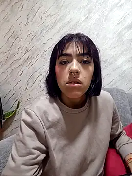 Dulce Bella  online show from 10-24-25, 03:25