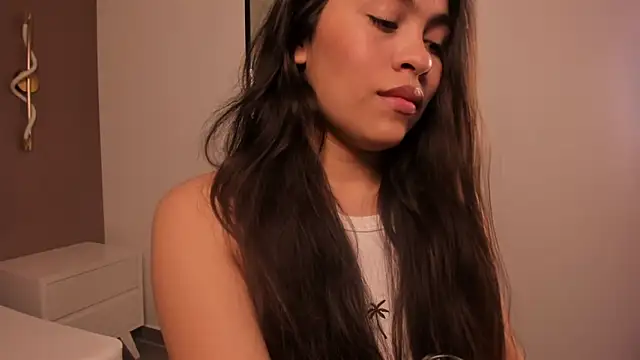 allie bruce online show from 04-29-26, 02:48