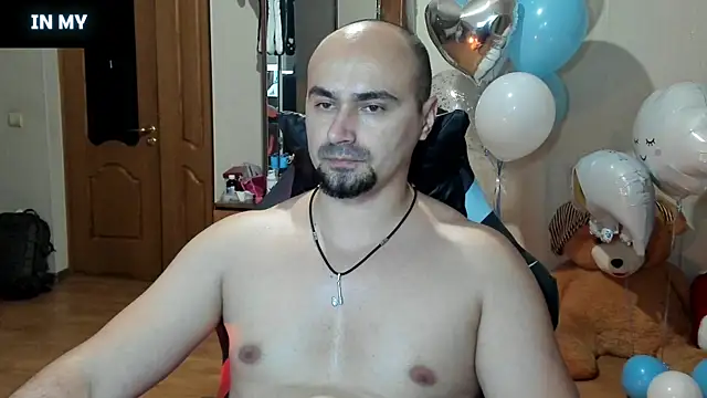 Snapshot of Gri_SH chatting on 10-26-25, 07:20 Gri SH online show from 10-26-25, 07:20