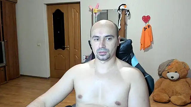 Snapshot of Gri_SH chatting on 11-17-25, 03:18 Gri SH online show from 11-17-25, 03:18