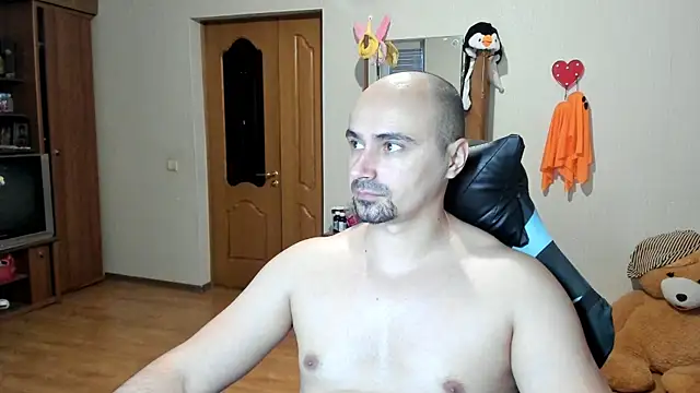 Snapshot of Gri_SH chatting on 11-25-25, 01:44 Gri SH online show from 11-25-25, 01:44