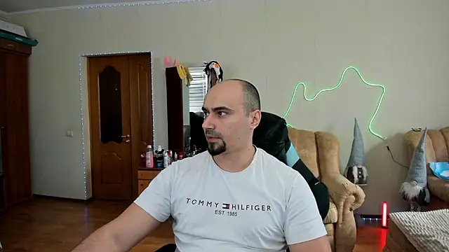 Snapshot of Gri_SH chatting on 02-11-26, 11:04 Gri SH online show from 02-11-26, 11:04