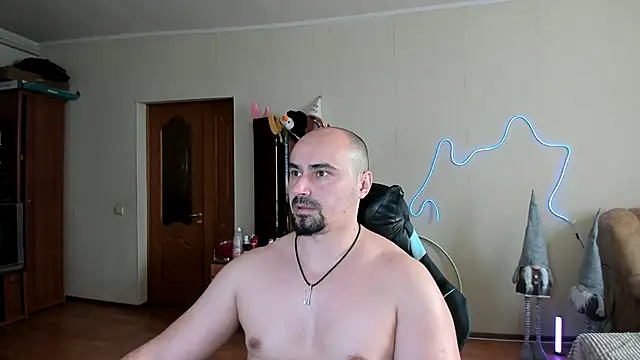 Snapshot of Gri_SH chatting on 03-11-26, 08:20 Gri SH online show from 03-11-26, 08:20