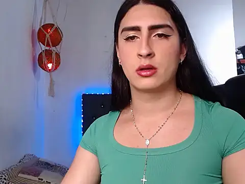 Snapshot of lola_diez chatting on 03-12-26, 08:37 lola diez online show from 03-12-26, 08:37