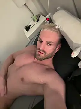 Snapshot of TheKevinboy chatting on 03-21-26, 01:10 TheKevinboy online show from 03-21-26, 01:10