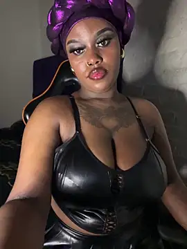 QUEEN NOBUHLE 777 online show from 11-21-25, 01:04