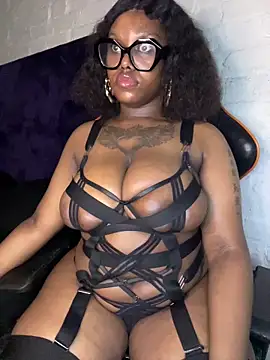 QUEEN NOBUHLE 777 online show from 03-08-26, 02:04