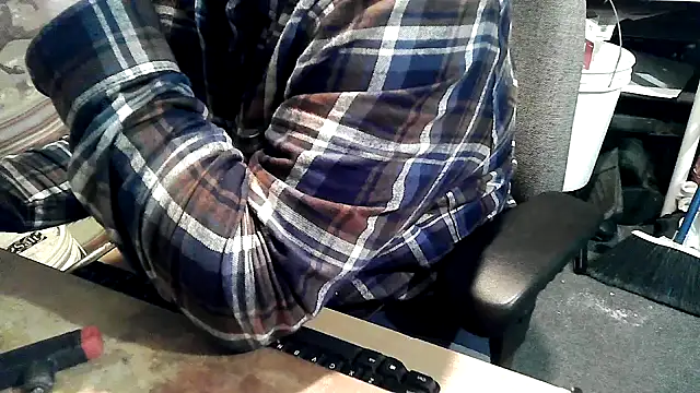 Snapshot of georgew62 chatting on 02-15-26, 04:20 georgew62 online show from 02-15-26, 04:20