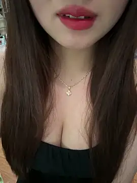 Snapshot of Behoaxinh chatting on 03-14-26, 02:39 Behoaxinh online show from 03-14-26, 02:39