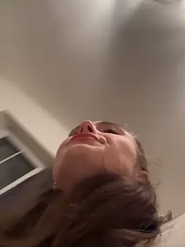 SophiiaStarr online show from 11-18-25, 08:13