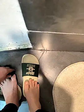 Snapshot of penchis90 chatting on 03-10-26, 07:30 penchis90 online show from 03-10-26, 07:30