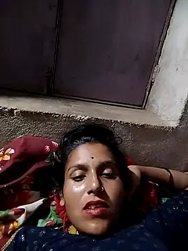 Snapshot of Sonam_shinde chatting on 09-17-25, 09:27 Sonam shinde online show from 09-17-25, 09:27
