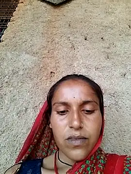 Snapshot of Sonam_shinde chatting on 10-02-25, 04:08 Sonam shinde online show from 10-02-25, 04:08