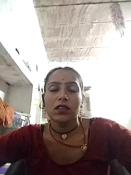 Snapshot of Sonam_shinde chatting on 10-12-25, 05:12 Sonam shinde online show from 10-12-25, 05:12