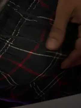 Snapshot of Hiuwee chatting on 09-13-25, 12:10 Hiuwee online show from 09-13-25, 12:10