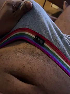 Snapshot of Hiuwee chatting on 03-06-26, 10:39 Hiuwee online show from 03-06-26, 10:39