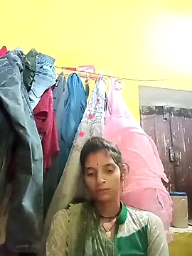 Snapshot of Punam_jindal chatting on 09-25-25, 09:24 Punam jindal online show from 09-25-25, 09:24