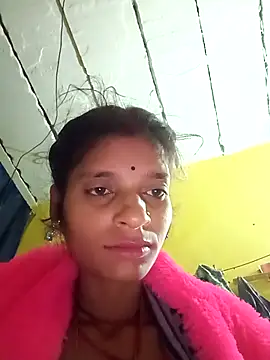 Snapshot of Punam_jindal chatting on 12-13-25, 11:10 Punam jindal online show from 12-13-25, 11:10