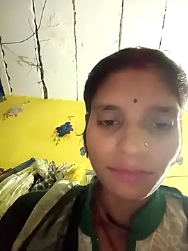 Snapshot of Punam_jindal chatting on 12-14-25, 02:44 Punam jindal online show from 12-14-25, 02:44