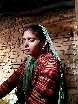 Snapshot of Punam_jindal chatting on 12-15-25, 03:33 Punam jindal online show from 12-15-25, 03:33