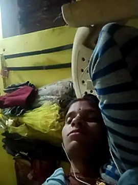 Snapshot of Punam_jindal chatting on 12-21-25, 03:41 Punam jindal online show from 12-21-25, 03:41