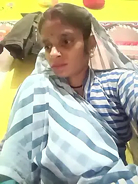 Snapshot of Punam_jindal chatting on 01-12-26, 02:44 Punam jindal online show from 01-12-26, 02:44