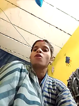 Snapshot of Punam_jindal chatting on 02-03-26, 10:42 Punam jindal online show from 02-03-26, 10:42