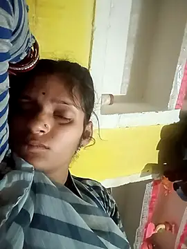 Snapshot of Punam_jindal chatting on 03-02-26, 11:44 Punam jindal online show from 03-02-26, 11:44