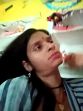 Snapshot of Punam_jindal chatting on 03-07-26, 08:44 Punam jindal online show from 03-07-26, 08:44