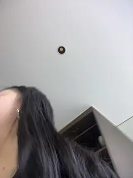 smgirls online show from 10-26-25, 10:43