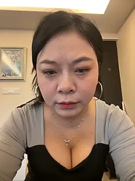 smgirls online show from 11-15-25, 09:17