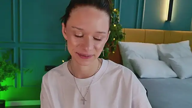 daily glam online show from 09-23-25, 12:41