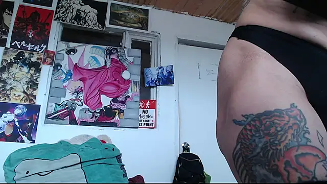 Snapshot of Cortana2_0 chatting on 10-31-25, 03:57 Cortana2 0 online show from 10-31-25, 03:57