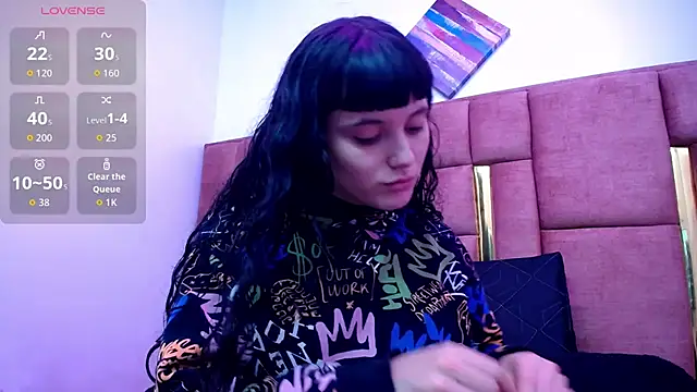 XBODTRIIPX online show from 11-11-25, 04:23