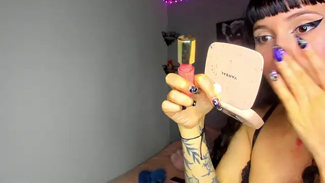 XBODTRIIPX online show from 04-23-26, 02:46