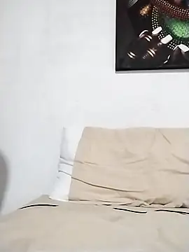 latinblack16 online show from 10-24-25, 03:25