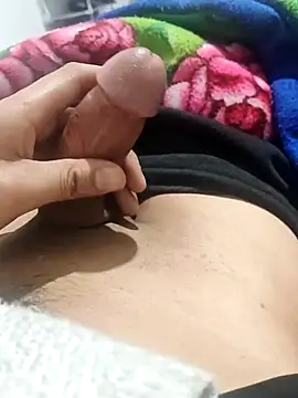 Snapshot of Joel-shine chatting on 10-19-25, 08:48 Joel-shine online show from 10-19-25, 08:48