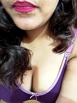 Snapshot of Sexiest_Nataliya chatting on 10-07-25, 07:38 Sexiest Nataliya online show from 10-07-25, 07:38