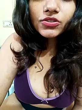 Snapshot of Sexiest_Nataliya chatting on 10-24-25, 06:54 Sexiest Nataliya online show from 10-24-25, 06:54