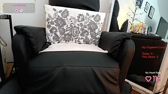 GingerAleMILF online show from 04-26-26, 12:47