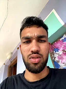 Snapshot of cutekaran chatting on 10-13-25, 09:42 cutekaran online show from 10-13-25, 09:42