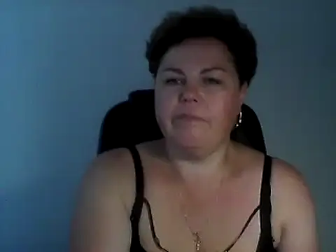 Snapshot of EllaLove2277 chatting on 09-13-25, 01:33 EllaLove2277 online show from 09-13-25, 01:33