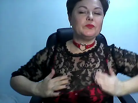 Snapshot of EllaLove2277 chatting on 10-18-25, 04:52 EllaLove2277 online show from 10-18-25, 04:52